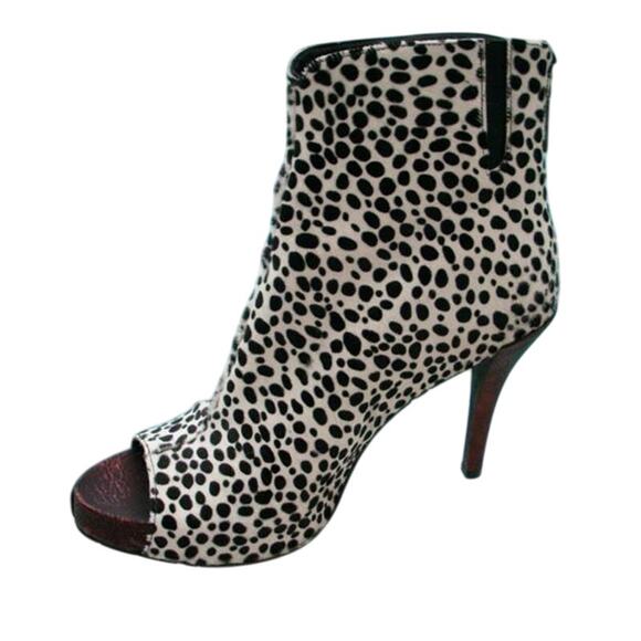 Donald Pliner Animal Print Hair Calf Leather Shoe New Peep Toe Bootie $495 NWT - Picture 1 of 6